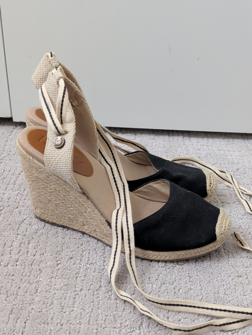 Roxy Espadrille Wedge Sandals - Black and Natural